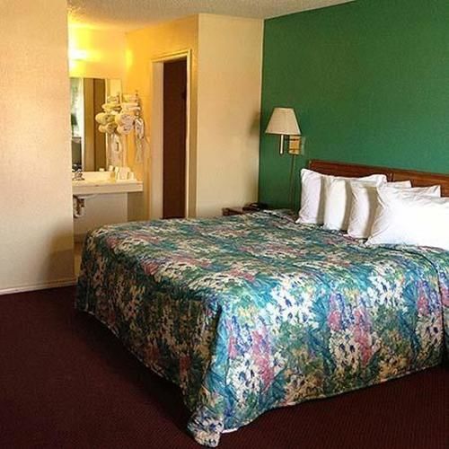 Super 7 Inn-Siloam Springs ภายนอก รูปภาพ