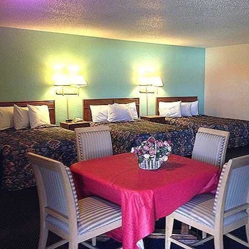 Super 7 Inn-Siloam Springs ภายนอก รูปภาพ